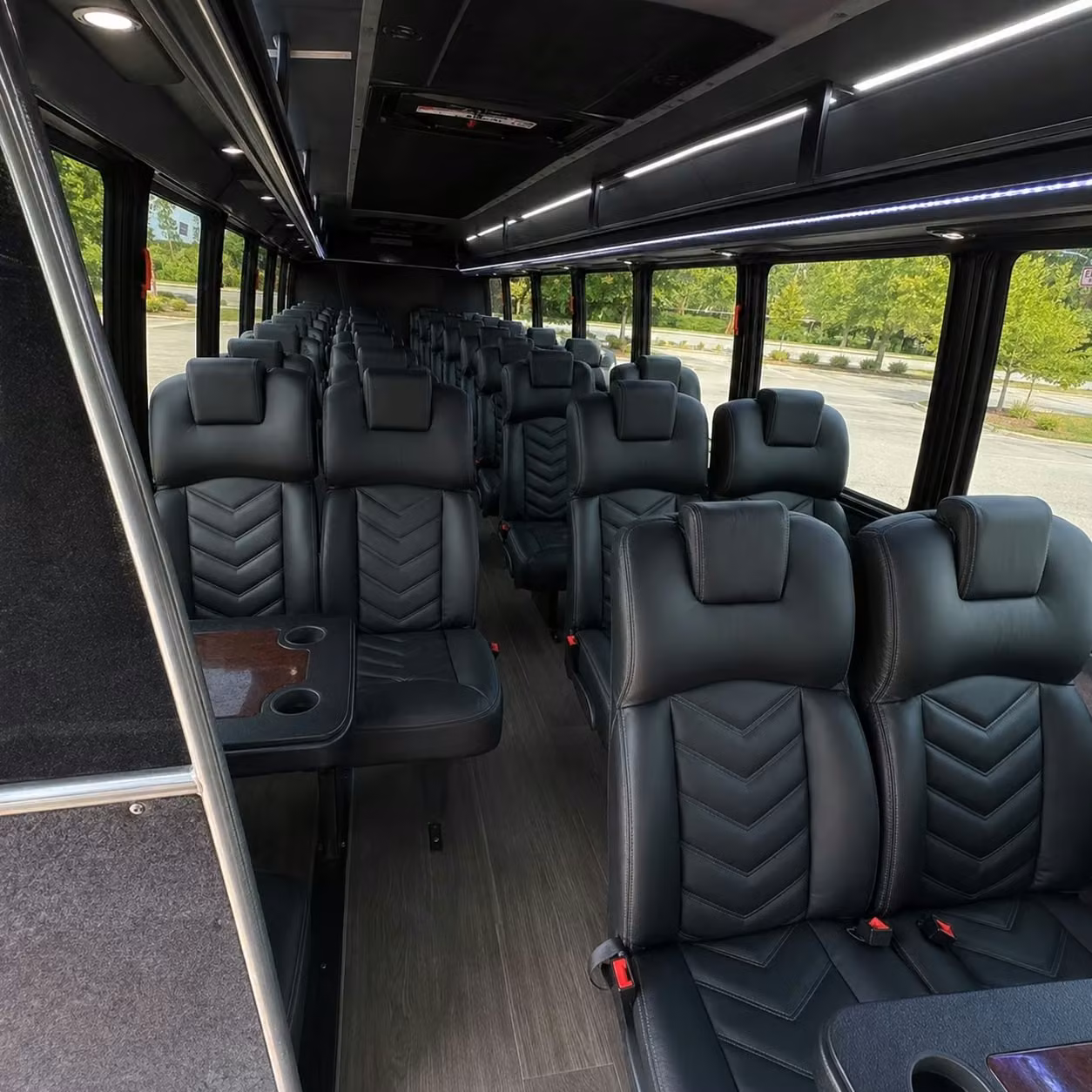 vallejo 25 passenger minibus rental