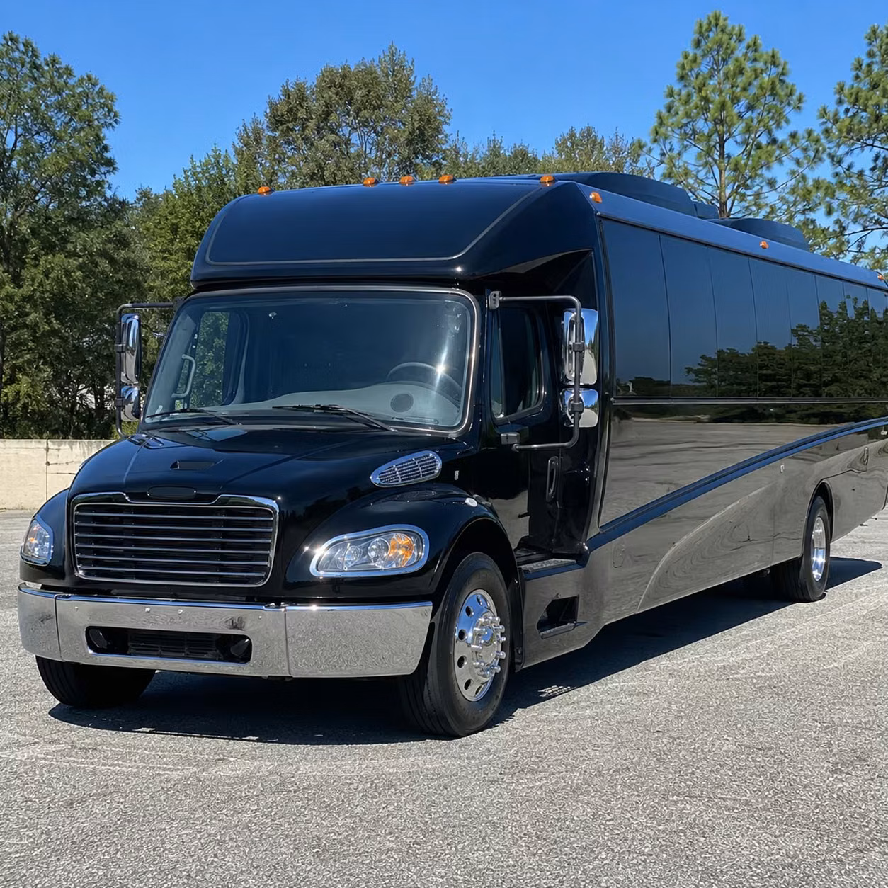 vallejo 30 passenger minibus rental